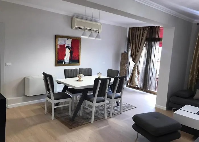 Lita House - 3 Bedroom Апартаменты *