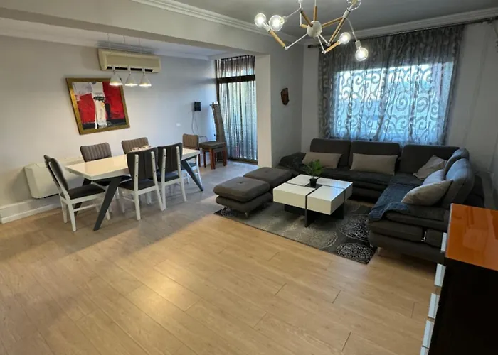 Lita House - 3 Bedroom Appartamento *