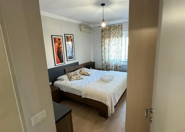 Appartamento Lita House - 3 Bedroom Tirana
